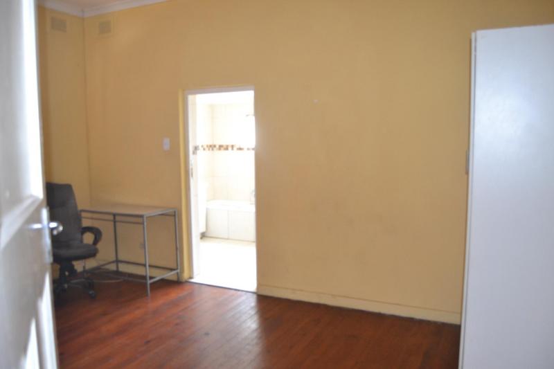 4 Bedroom Property for Sale in Montclair KwaZulu-Natal