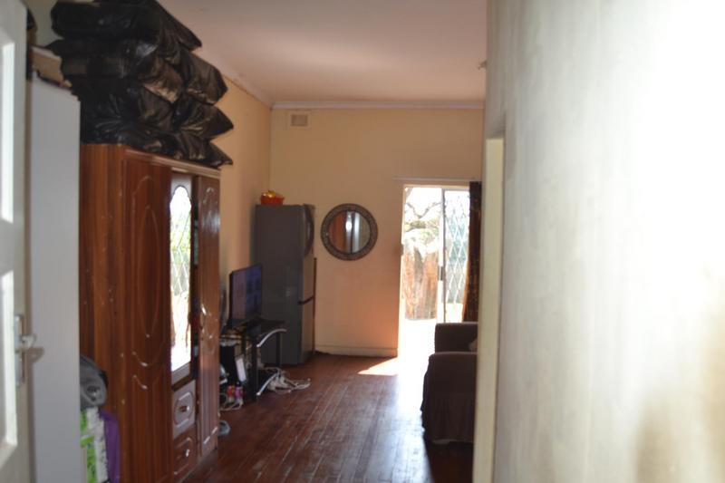 4 Bedroom Property for Sale in Montclair KwaZulu-Natal