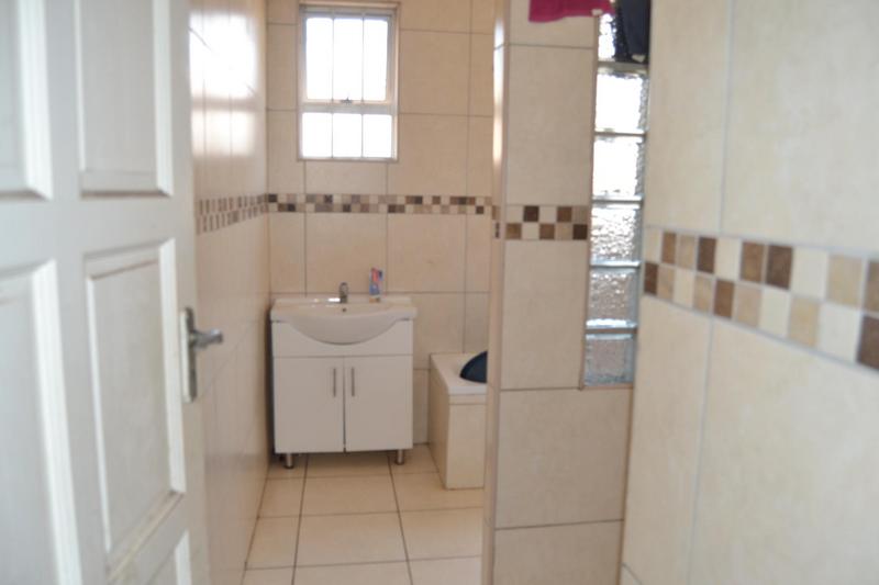 4 Bedroom Property for Sale in Montclair KwaZulu-Natal