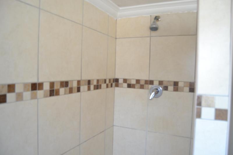 4 Bedroom Property for Sale in Montclair KwaZulu-Natal