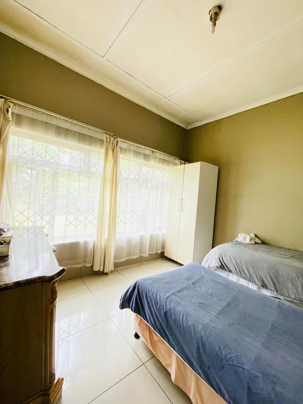 4 Bedroom Property for Sale in Yellowwood Park KwaZulu-Natal