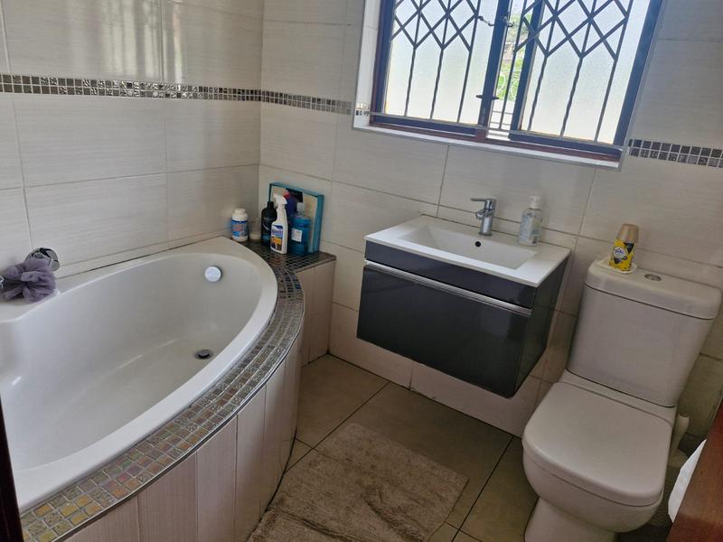 3 Bedroom Property for Sale in Sea View KwaZulu-Natal
