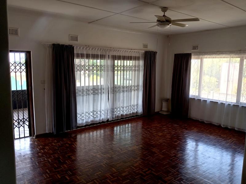 5 Bedroom Property for Sale in Scottburgh South KwaZulu-Natal