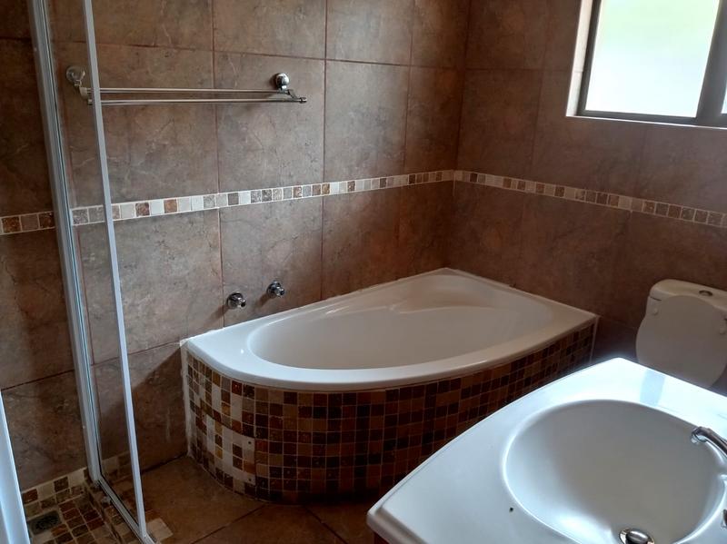 5 Bedroom Property for Sale in Scottburgh South KwaZulu-Natal