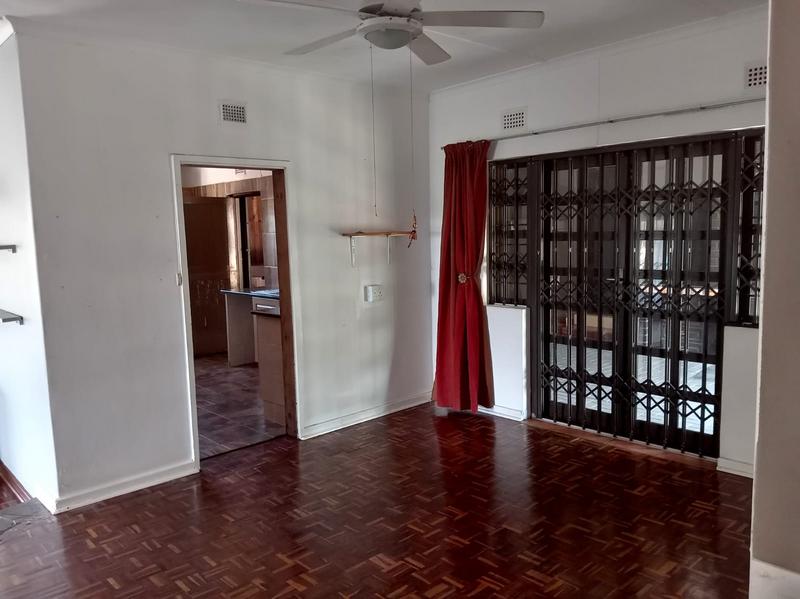 5 Bedroom Property for Sale in Scottburgh South KwaZulu-Natal