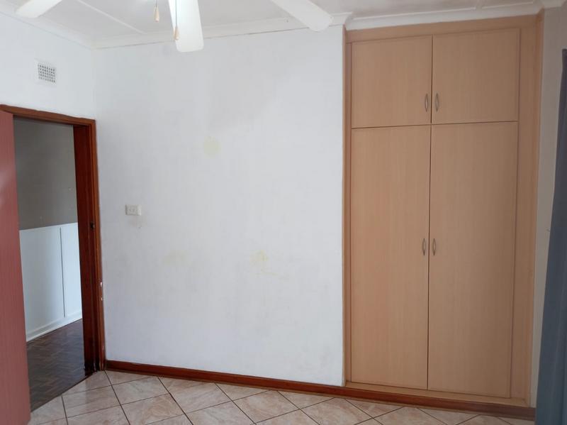 5 Bedroom Property for Sale in Scottburgh South KwaZulu-Natal