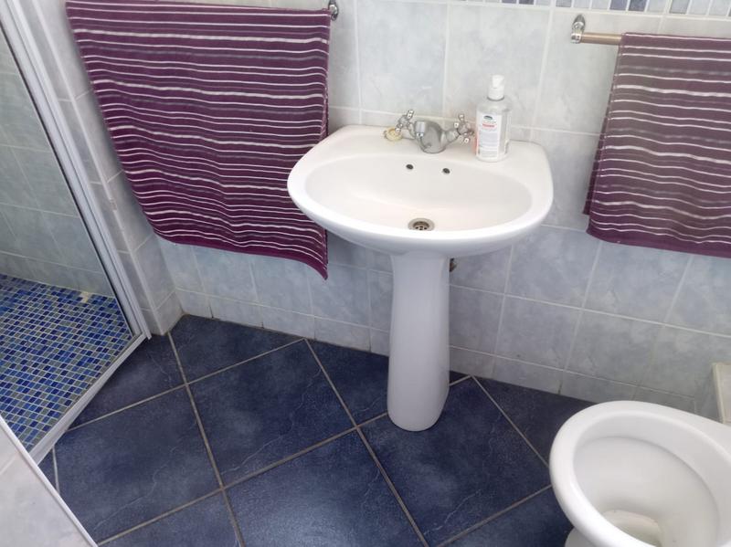 5 Bedroom Property for Sale in Scottburgh South KwaZulu-Natal