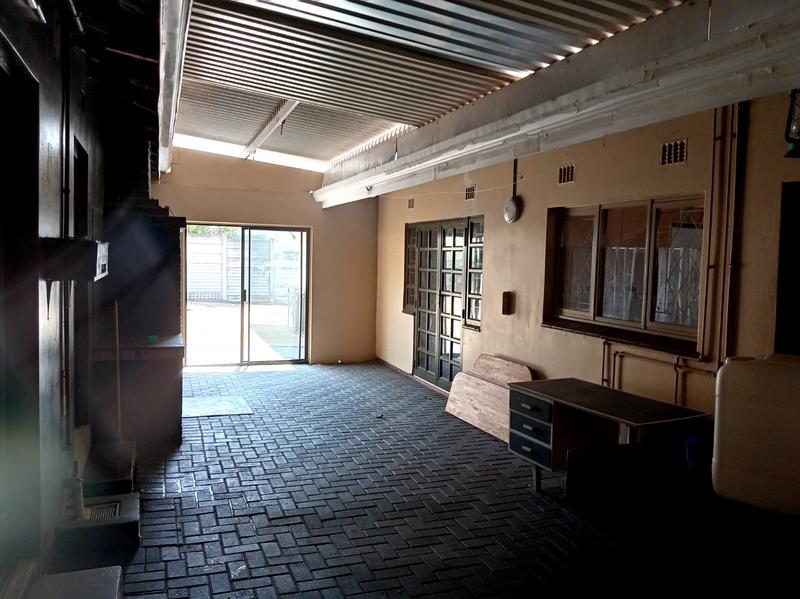 5 Bedroom Property for Sale in Scottburgh South KwaZulu-Natal