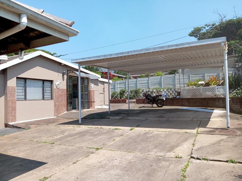 5 Bedroom Property for Sale in Scottburgh South KwaZulu-Natal