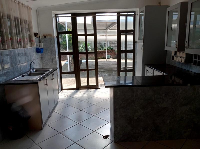 5 Bedroom Property for Sale in Scottburgh South KwaZulu-Natal