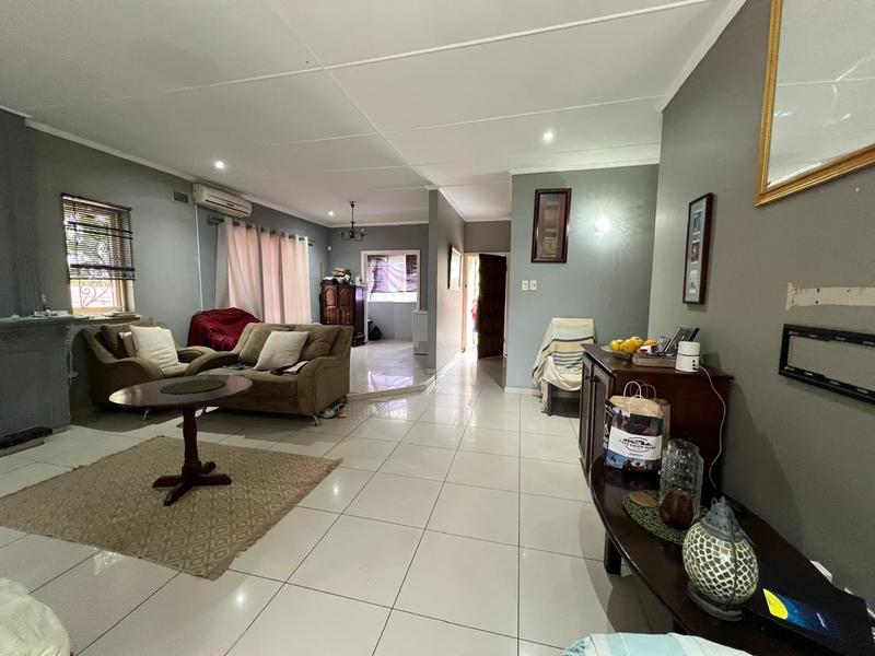 5 Bedroom Property for Sale in Berea West KwaZulu-Natal