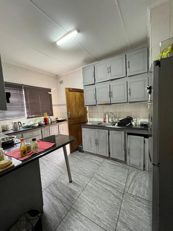 5 Bedroom Property for Sale in Berea West KwaZulu-Natal