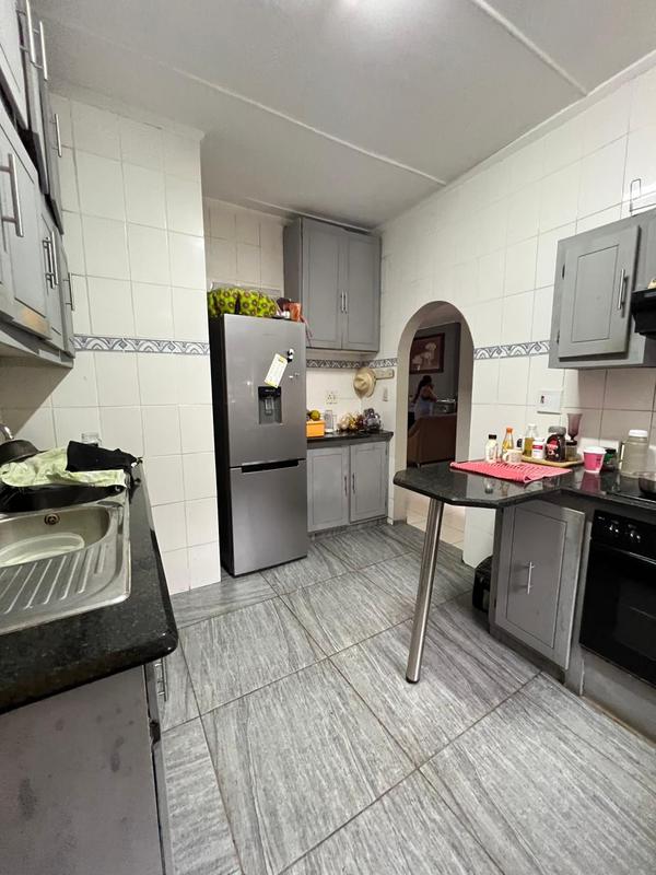 5 Bedroom Property for Sale in Berea West KwaZulu-Natal
