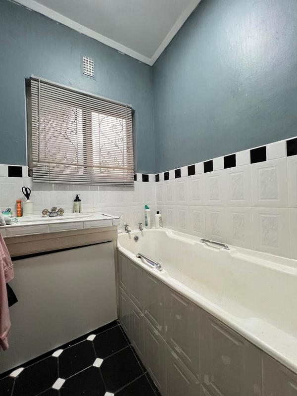 5 Bedroom Property for Sale in Berea West KwaZulu-Natal