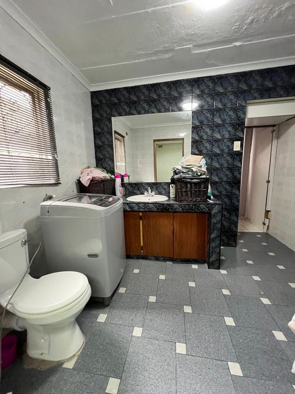 5 Bedroom Property for Sale in Berea West KwaZulu-Natal
