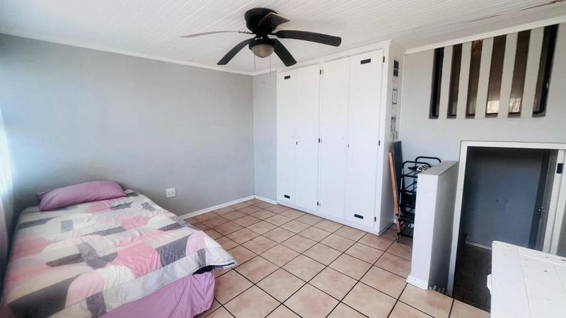 To Let 3 Bedroom Property for Rent in Margate KwaZulu-Natal