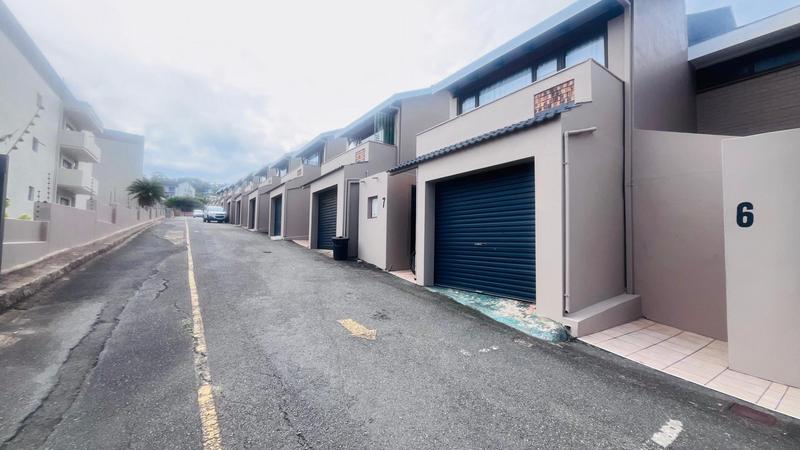 To Let 3 Bedroom Property for Rent in Margate KwaZulu-Natal