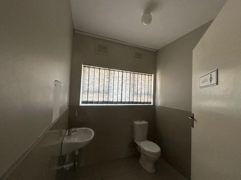 To Let commercial Property for Rent in Port Shepstone KwaZulu-Natal
