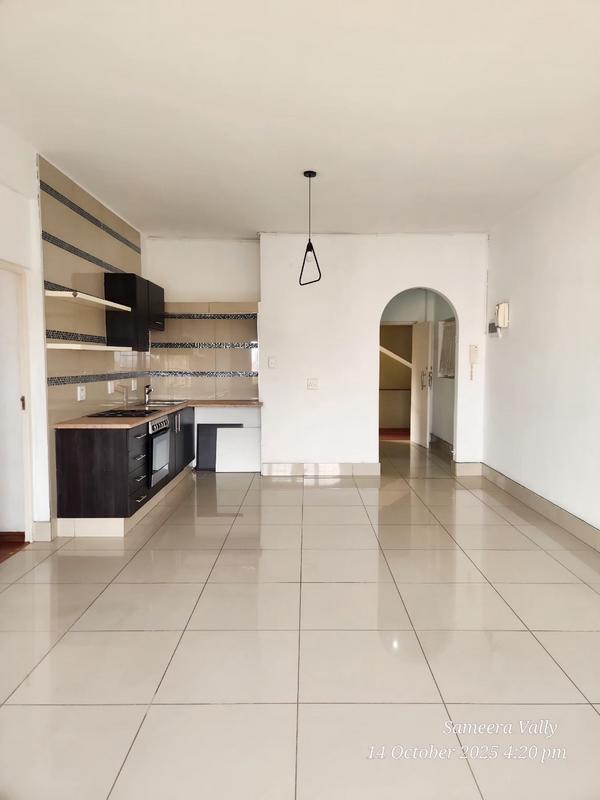 To Let 1 Bedroom Property for Rent in Essenwood KwaZulu-Natal