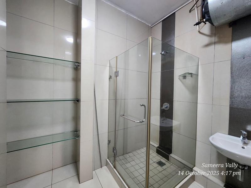 To Let 1 Bedroom Property for Rent in Essenwood KwaZulu-Natal
