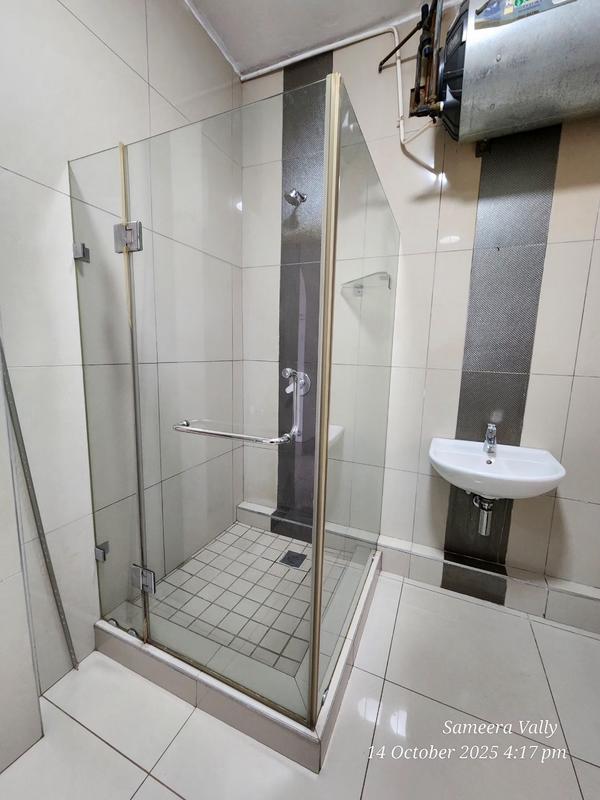 To Let 1 Bedroom Property for Rent in Essenwood KwaZulu-Natal