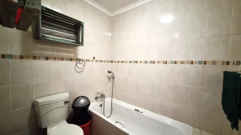 3 Bedroom Property for Sale in Manaba Beach KwaZulu-Natal