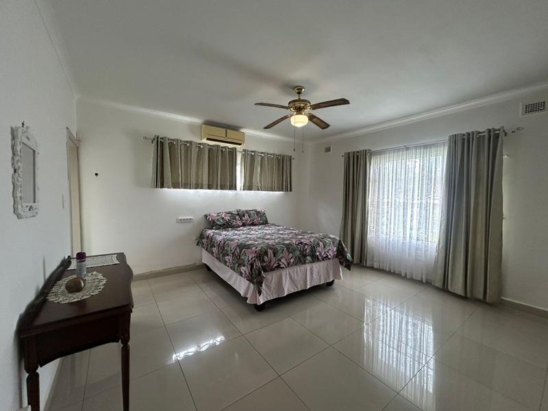 4 Bedroom Property for Sale in Uvongo KwaZulu-Natal
