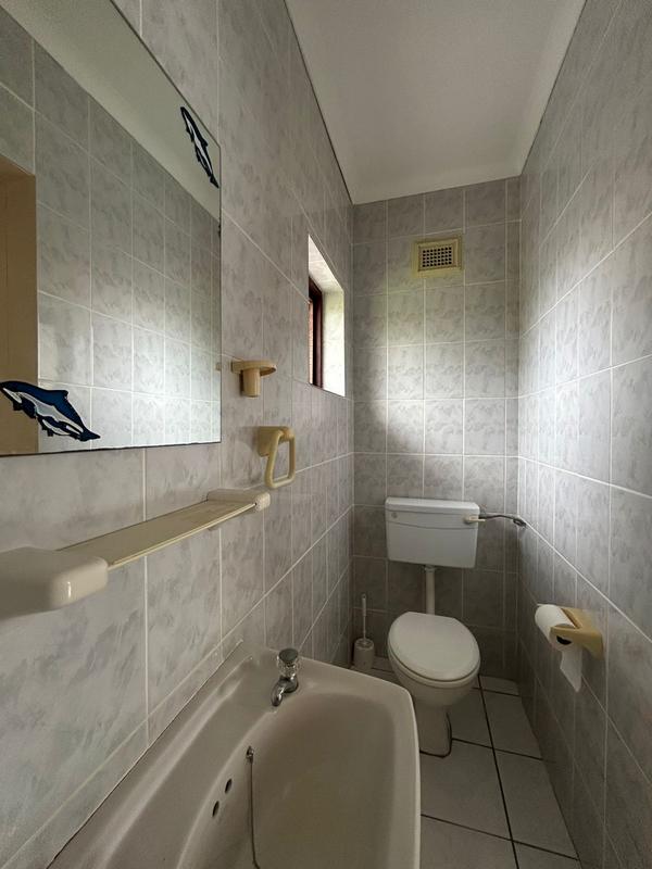 4 Bedroom Property for Sale in Uvongo KwaZulu-Natal