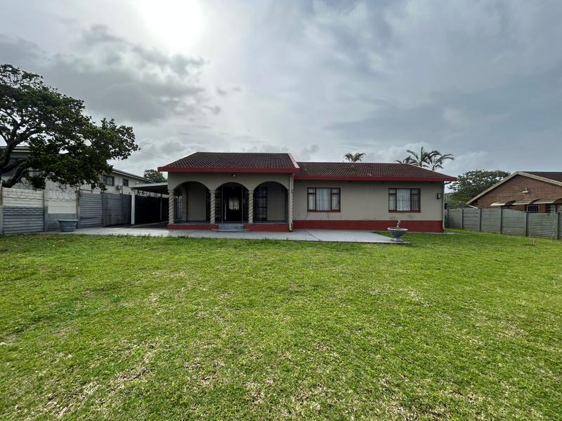 4 Bedroom Property for Sale in Uvongo KwaZulu-Natal