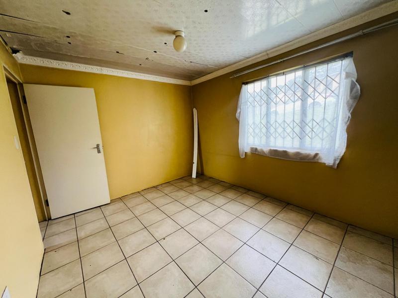 2 Bedroom Property for Sale in Umlazi U KwaZulu-Natal