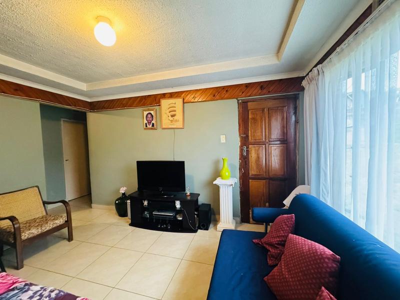 3 Bedroom Property for Sale in Kwamashu KwaZulu-Natal