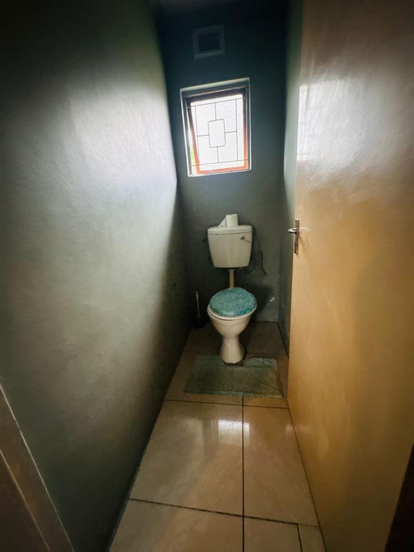 3 Bedroom Property for Sale in Kwamashu KwaZulu-Natal