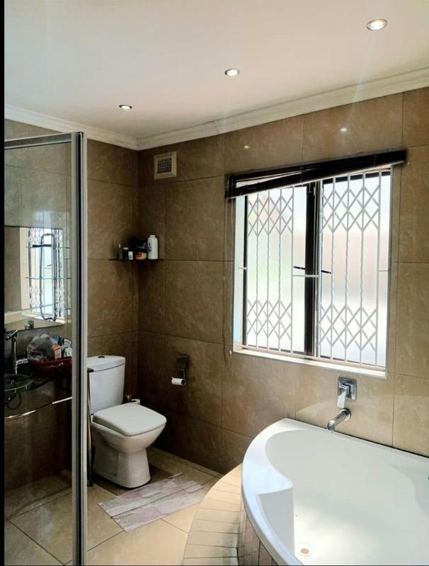 4 Bedroom Property for Sale in Sea View KwaZulu-Natal