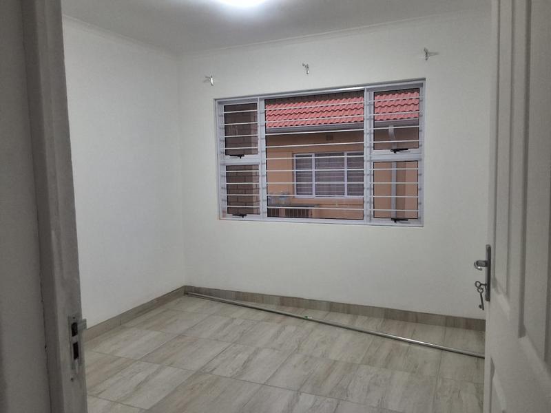 To Let 2 Bedroom Property for Rent in Malvern KwaZulu-Natal