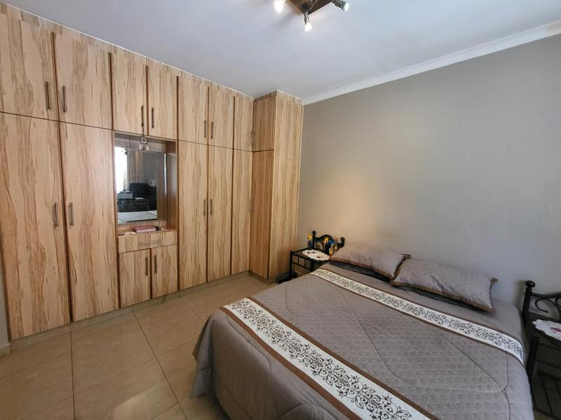3 Bedroom Property for Sale in Grangetown KwaZulu-Natal