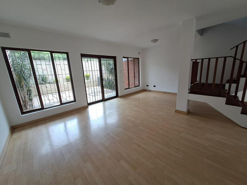 2 Bedroom Property for Sale in Waterways KwaZulu-Natal