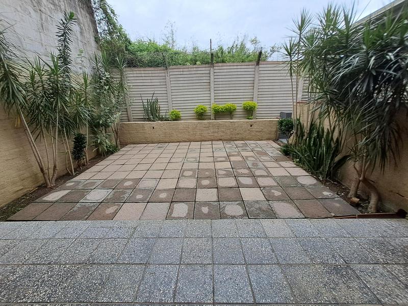 2 Bedroom Property for Sale in Waterways KwaZulu-Natal