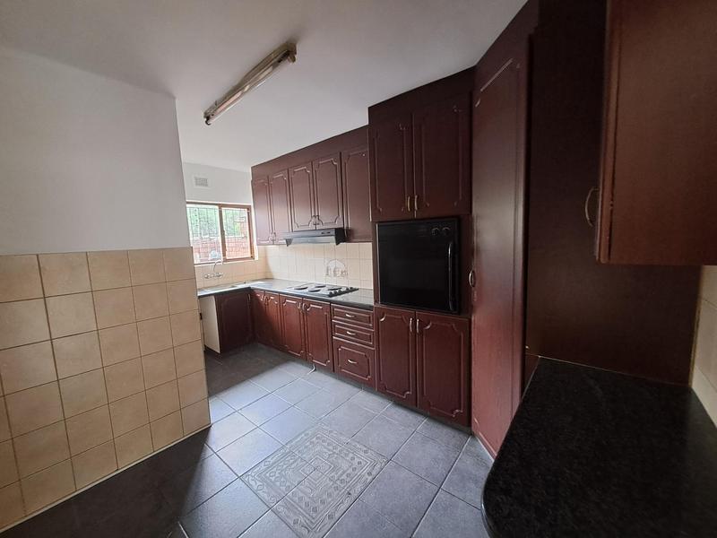 2 Bedroom Property for Sale in Waterways KwaZulu-Natal