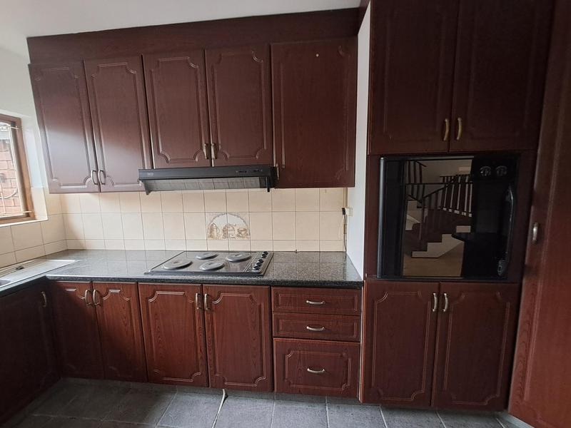 2 Bedroom Property for Sale in Waterways KwaZulu-Natal