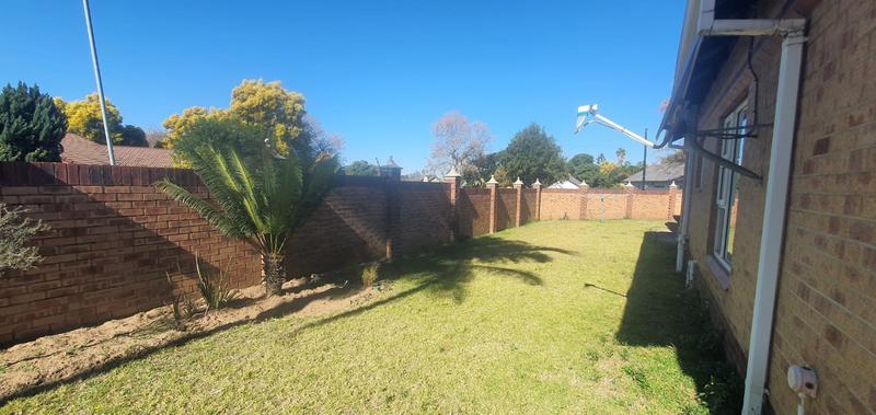 To Let 4 Bedroom Property for Rent in Aviary Hill KwaZulu-Natal