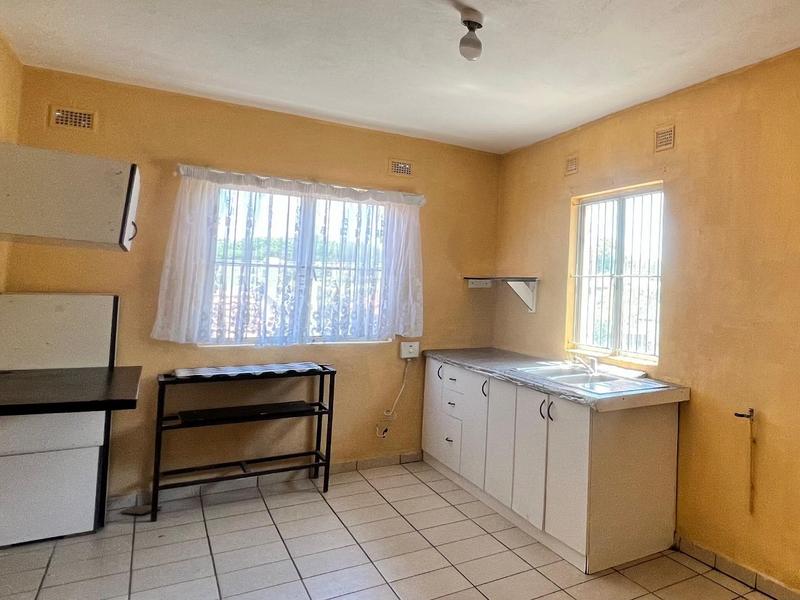 To Let 2 Bedroom Property for Rent in Lotusville KwaZulu-Natal