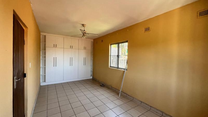 To Let 2 Bedroom Property for Rent in Lotusville KwaZulu-Natal