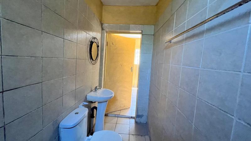 To Let 2 Bedroom Property for Rent in Lotusville KwaZulu-Natal