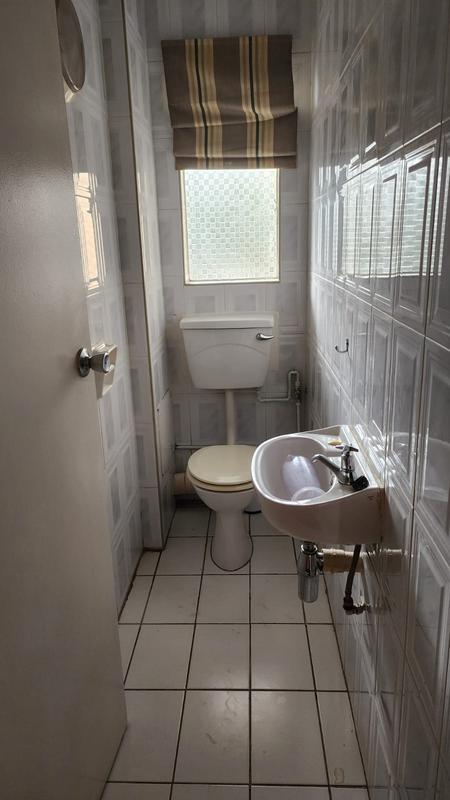 To Let 2 Bedroom Property for Rent in Morningside KwaZulu-Natal