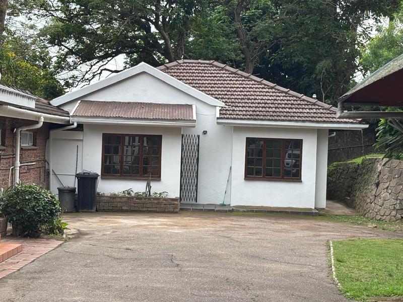 7 Bedroom Property for Sale in Rouken Glen KwaZulu-Natal