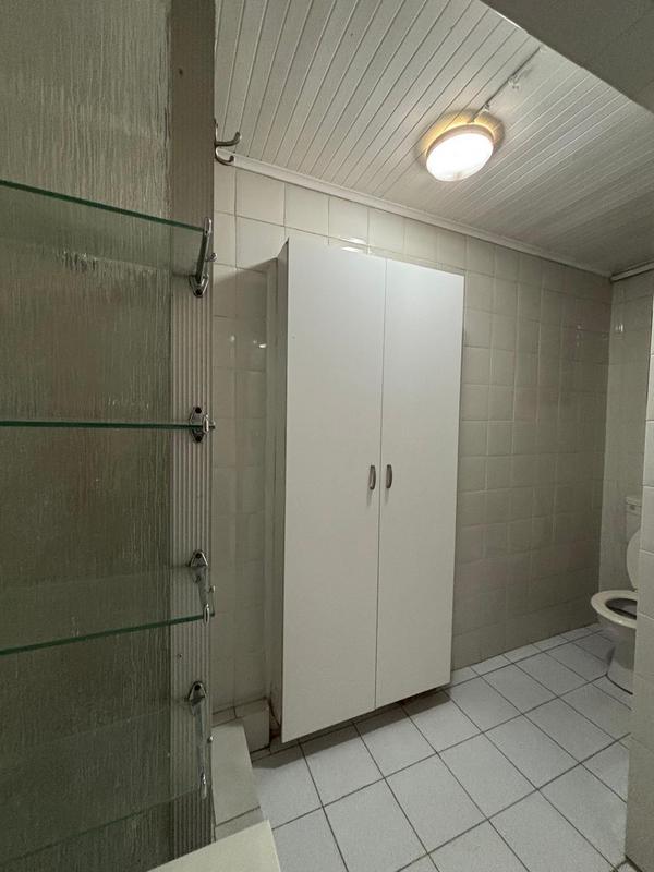 7 Bedroom Property for Sale in Rouken Glen KwaZulu-Natal