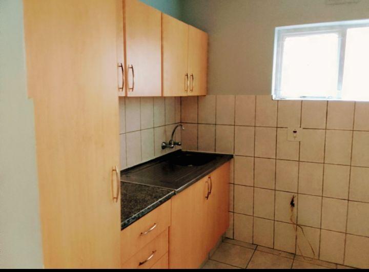 To Let 2 Bedroom Property for Rent in Avoca KwaZulu-Natal