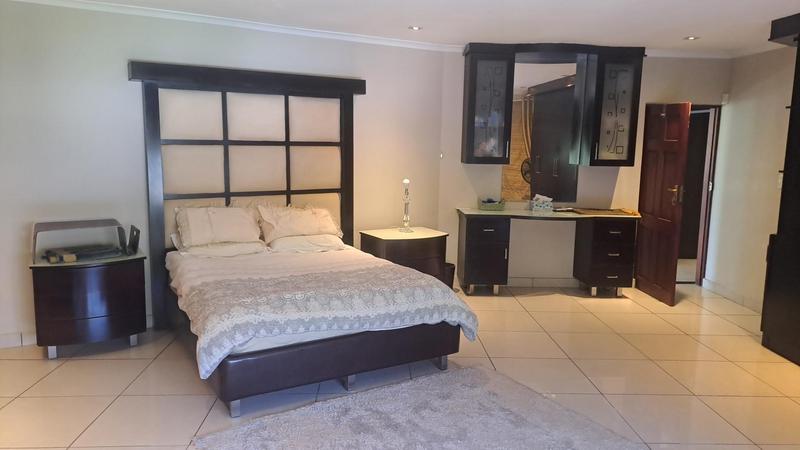 5 Bedroom Property for Sale in Morningside KwaZulu-Natal