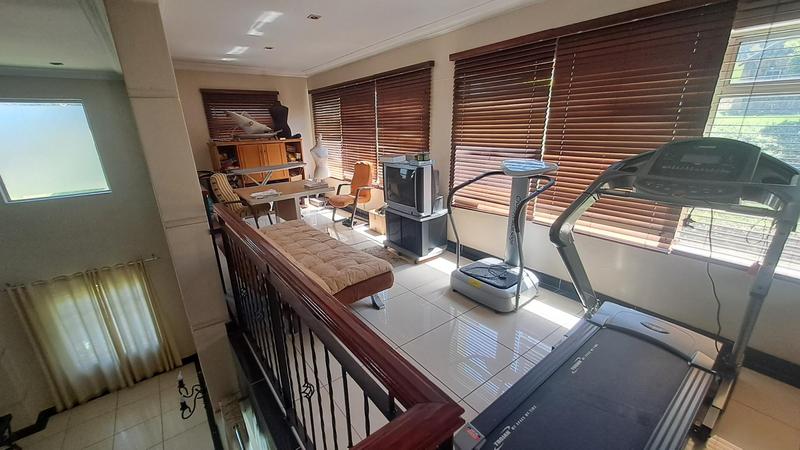 5 Bedroom Property for Sale in Morningside KwaZulu-Natal