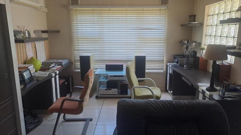 5 Bedroom Property for Sale in Morningside KwaZulu-Natal